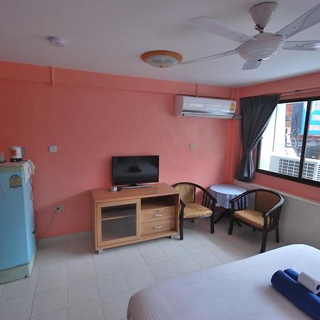 Kingfisher House & Bar Патая Екстериор снимка