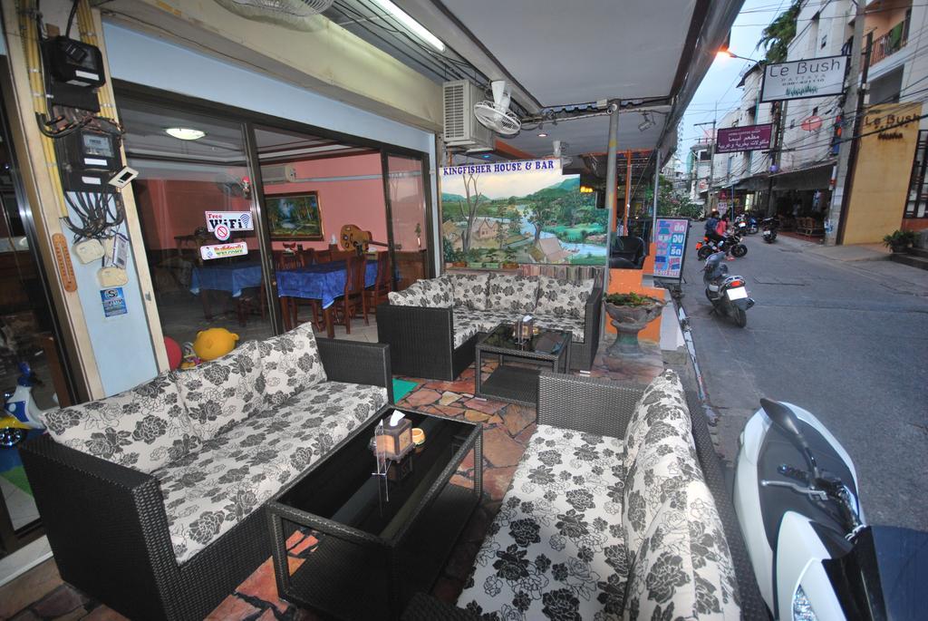 Kingfisher House & Bar Патая Екстериор снимка